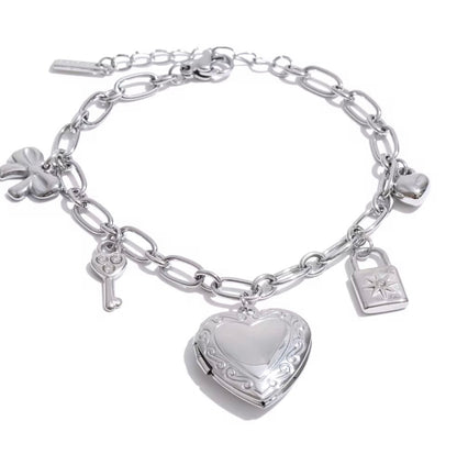 Corazón de la Suerte Locket