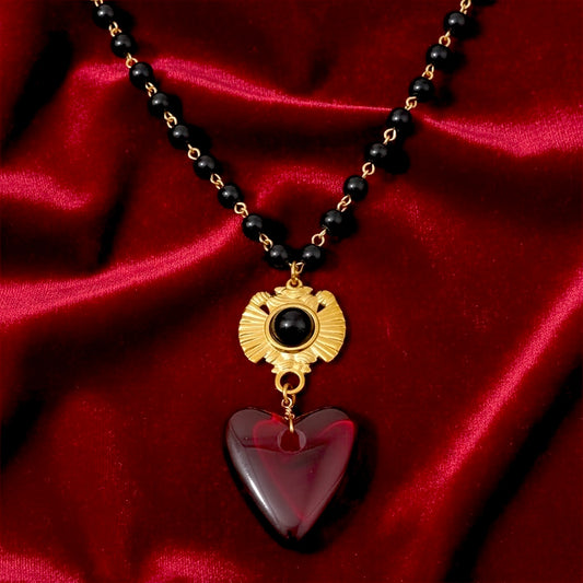 Corazón de Sangre Necklace